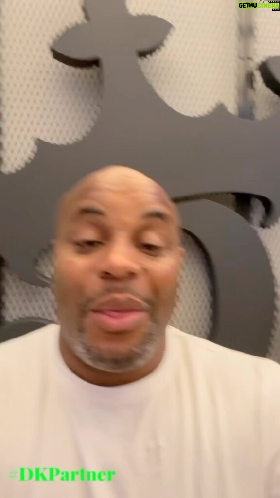 Daniel Cormier Instagram - I went to the @draftkings office and got the idea that I should give all new customers an exciting offer. Bet 5 or more and get 200 in bonus bets instantly. It’s week one baby and your boy is fired up let’s gooooooooo!!!! #dkpartner @draftkings_sportsbook