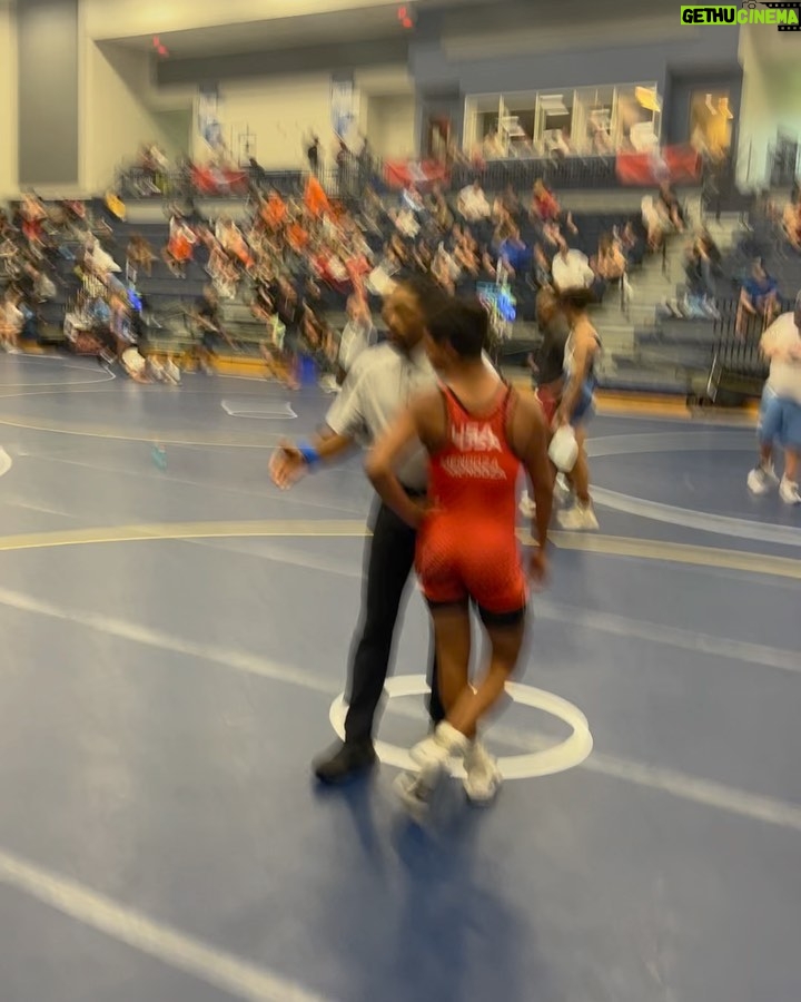 Daniel Cormier Instagram - This guy @moses_mendoza26 is a wild boy. Today this happened at the @pnlwrestling championships. Come on man! Lol @danielcormierwrestlingacademy @gilroywrestling