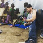 Daniel Gillies Instagram – CLICK THE LINK IN MY BIO.

I’m selling a T-shirt.
We ship it World Wide.
All proceeds will be donated to the refugees of the South Sudan civil war.

Refugees like the children depicted here. Many of whom have lost their parents in the terrible bloodshed that rages still… Let’s fight this together with OXFAM.
One of the greatest leaders in the fight against poverty on the planet.

This is my voice.
This is our fight. ❤️
dg