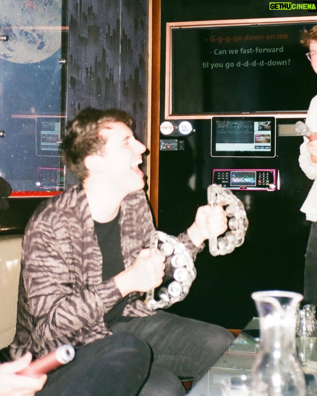 Daniel Howell Instagram - DOOMED ON FILM CHAPTER 3 FROZEN NIPS EDITION THAT USA TOUR WAS LITERALLY THE HIGHLIGHT OF MY LIFE THIS SHOW IS SAVING MY SOUL THANK YOU ALL AUSTRALIA NEW ZEALAND AND EUROPE NEXT COME SEE ME BEFORE THE WORLD ENDS danielhowell.com