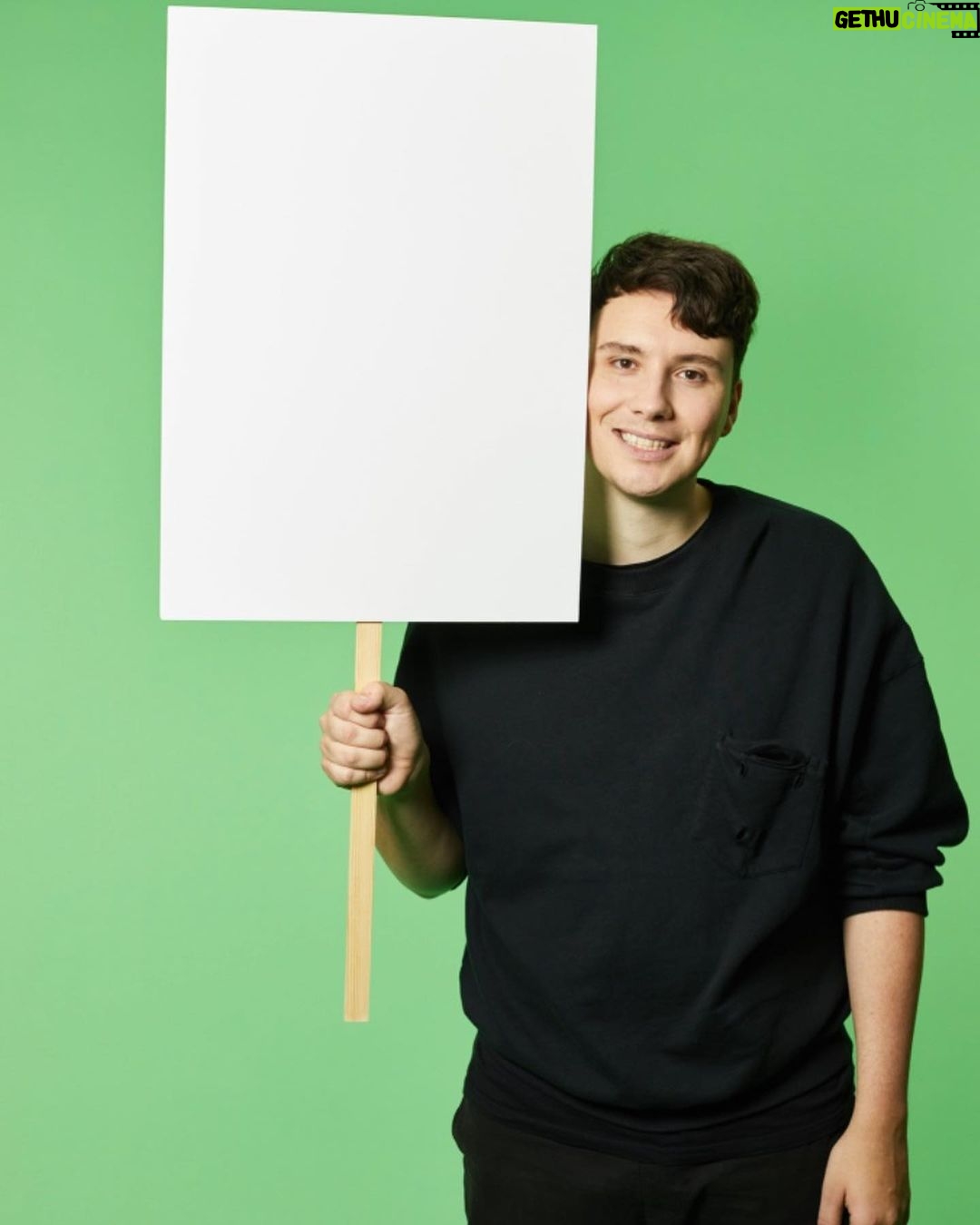 Daniel Howell Instagram - tour style concept: philosophical comedian giving apocalyptic cultist but also YA protagonist in third book ready to fight against some kind of dystopian government