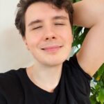 Daniel Howell Instagram - lockdown locks length how do we feel