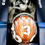 Daniel Ricciardo Instagram - Tough day, some damage on the car cost us pretty big unfortunately. It’s the way it goes, Austin you always have my heart. Until next year. Hook ‘em 🤘