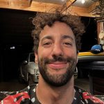 Daniel Ricciardo Instagram - Necesito darme una ducha.