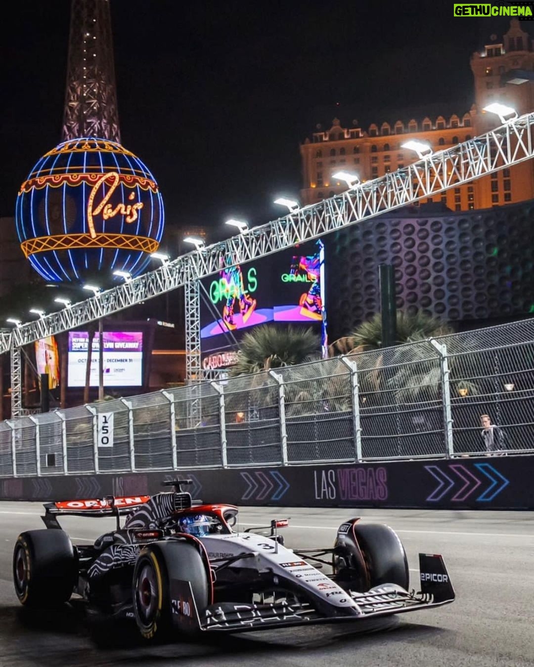 Daniel Ricciardo Instagram - That’s a wrap. We struggled this weekend but quick turnaround for the finale in Abu Dhabi next week. Eyes ahead.. but for now time to get some sleep 😅😴