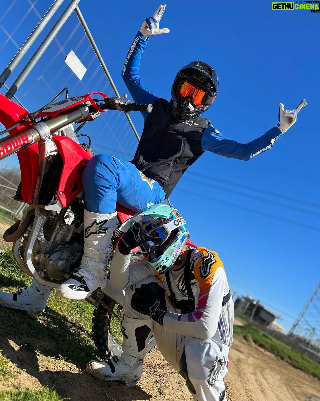Daniel Ricciardo Instagram - We like moto. We don’t ride enough. But we like. And we look sick.