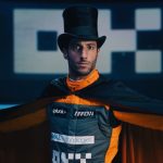 Daniel Ricciardo Instagram - A magician, a helmet takeover and a cyber-linked Honey Badger… pretty big first year with @okx_official