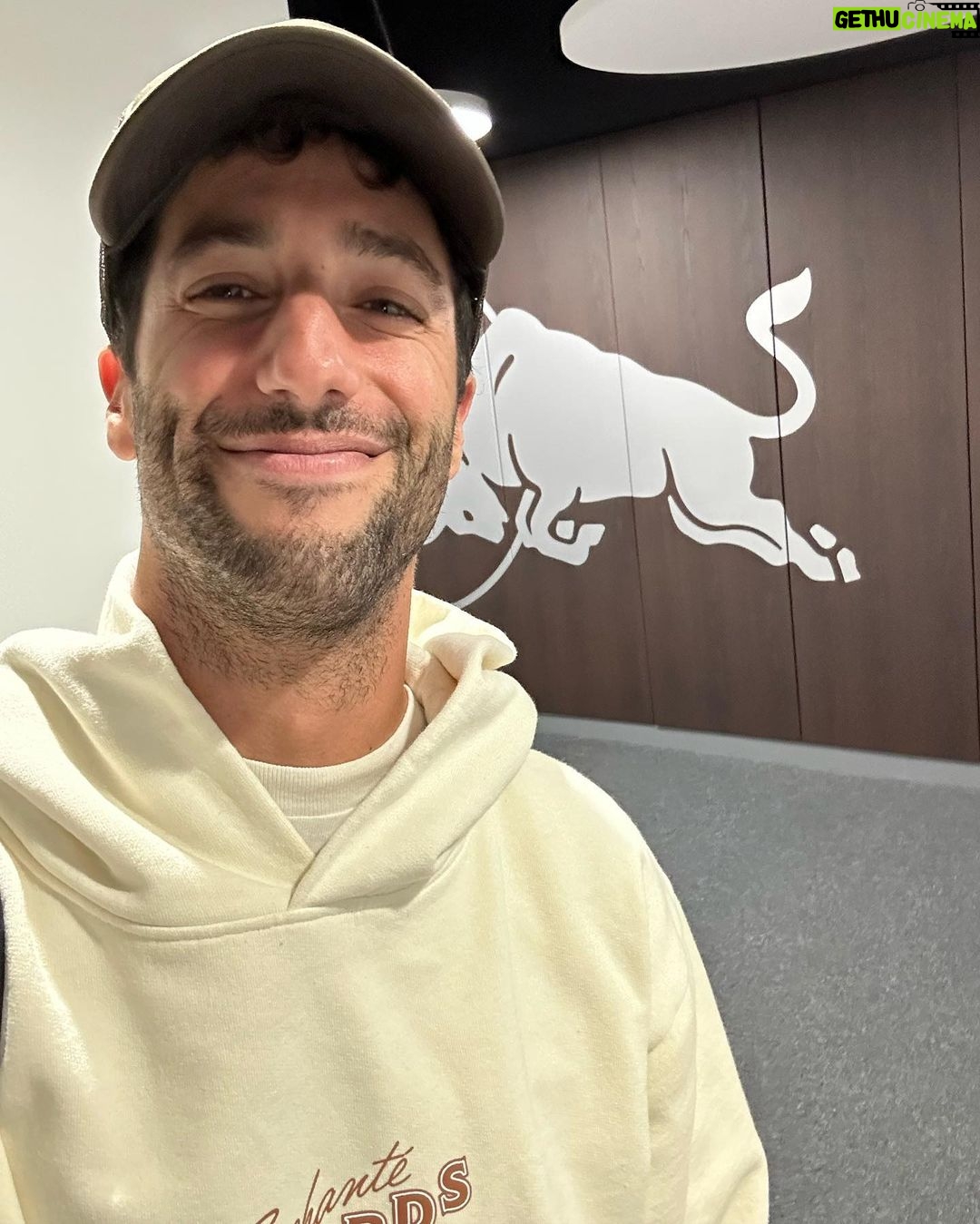 Daniel Ricciardo Instagram - Another day on the sim. Getting closer. See y’all in Austin.