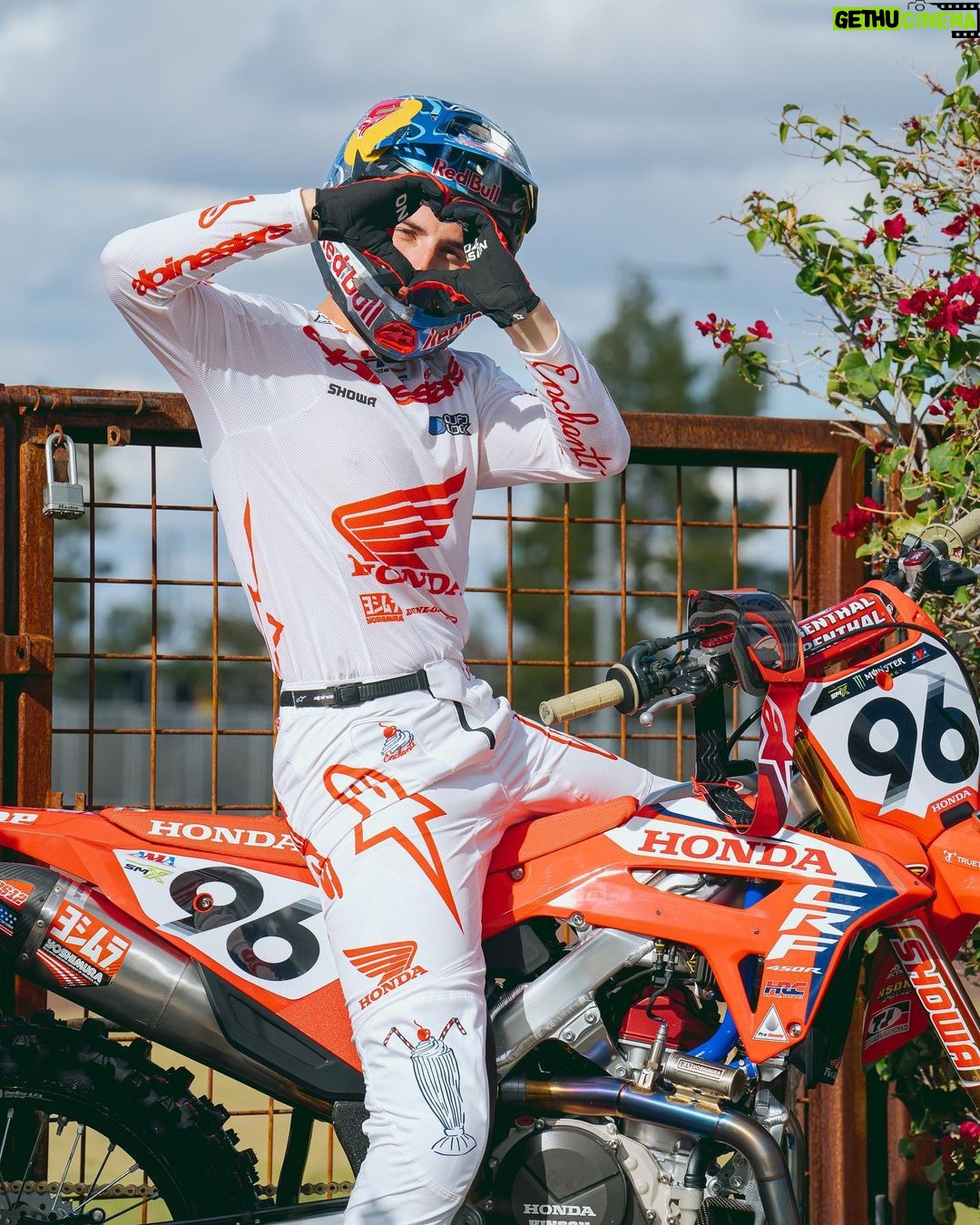 Daniel Ricciardo Instagram - @enchante x @alpinestarsmx for @hunterlawrence 🥰