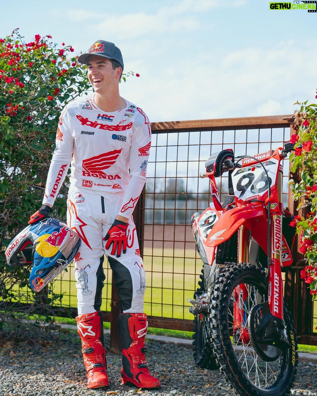 Daniel Ricciardo Instagram - @enchante x @alpinestarsmx for @hunterlawrence 🥰
