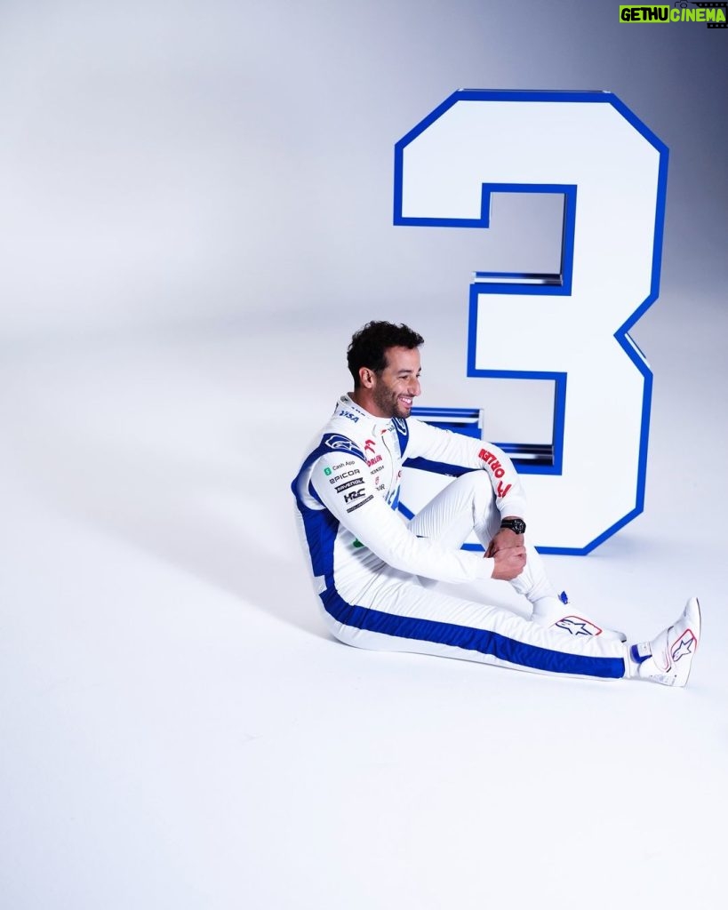 Daniel Ricciardo Instagram - 3️⃣