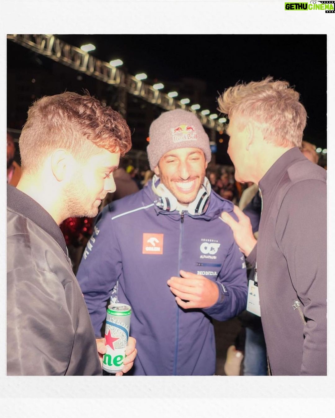 Daniel Ricciardo Instagram - Power naps and other things