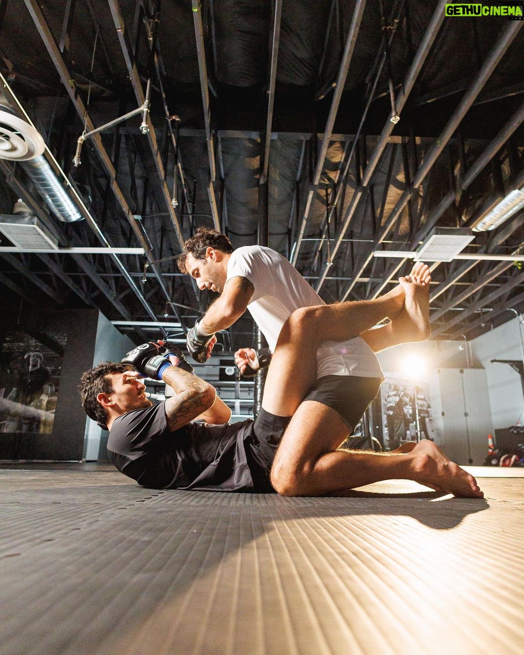 Daniel Ricciardo Instagram - Ready for the week after training with @blessedmma and @easportsufc 🥋 #UFC5