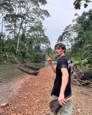 Daniel Sharman Instagram - Thanks @naku.com.ec for having us for this week. And to @manariushigua and @florencia.fridman for guiding us through the jungle and dreams. What a trip 🇪🇨🌱