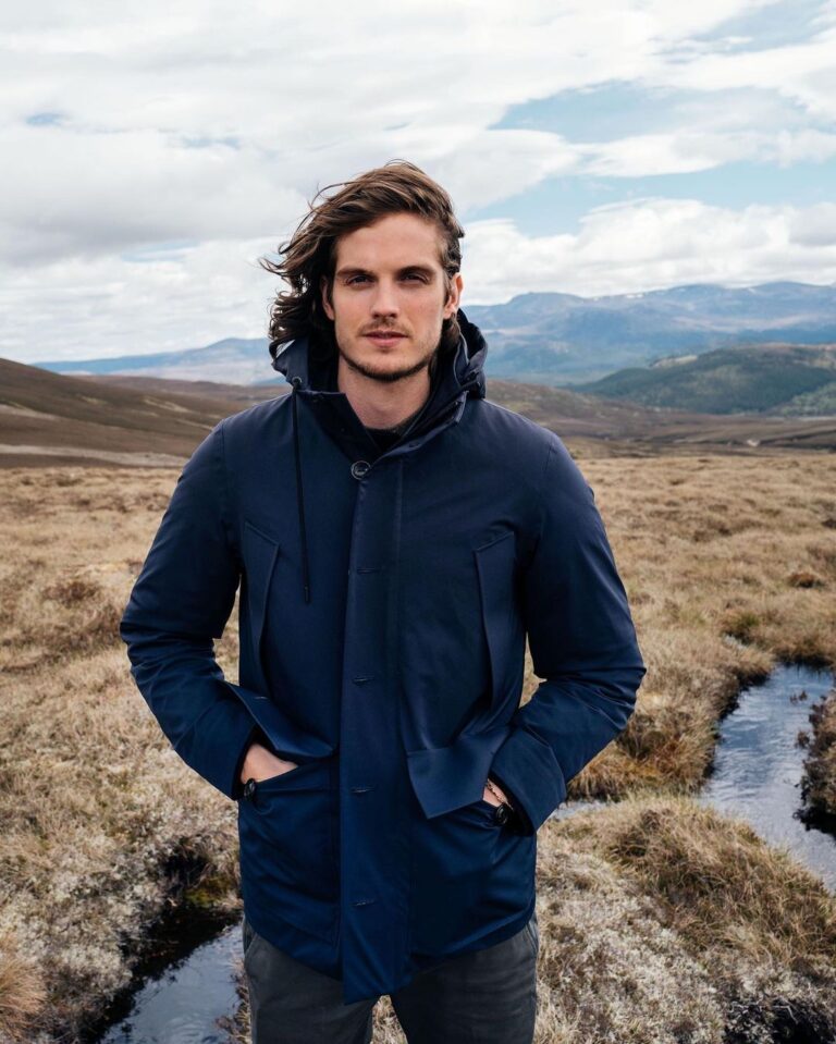 Daniel Sharman Instagram - In Scotland with @moncler 🏴󠁧󠁢󠁳󠁣󠁴󠁿 #moncler #ad Scottish Highlands