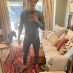 Daniel Sharman Instagram - It’s not a good sign when you’re out of breath after 20 minutes of struggling to get a wet suit on. Preparing for @the2ladspodcast to tackle the @malibutri