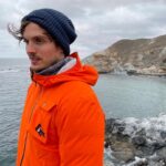Daniel Sharman Instagram – Unlike @maxcarver, I decided to bring my whole @nemoequipment tent. Feeling very smug about it – and warm. I also look like I’m about to be a crew member of Deadliest Catch which I’m multo happy about. Catalina Island