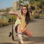 Daniella Rahme Instagram - Roll in style 🛹😎💫 #DaniellaRahme #دانييلا_رحمة
