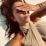 Daniella Rahme Instagram - Anchored in paradise 🏝️⚓️ #DaniellaRahme #دانييلا_رحمة Greek Islands