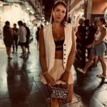 Daniella Rahme Instagram - Lost in the old town ✨ #DaniellaRahme #دانييلا_رحمة Greek Islands