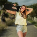 Daniella Rahme Instagram - Roll in style 🛹😎💫 #DaniellaRahme #دانييلا_رحمة