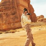 Daniella Rahme Instagram - Uncovering the hidden treasures of #AlUla 🏜️🔭 #DaniellaRahme #دانييلا_رحمة AlUla, Saudi Arabia