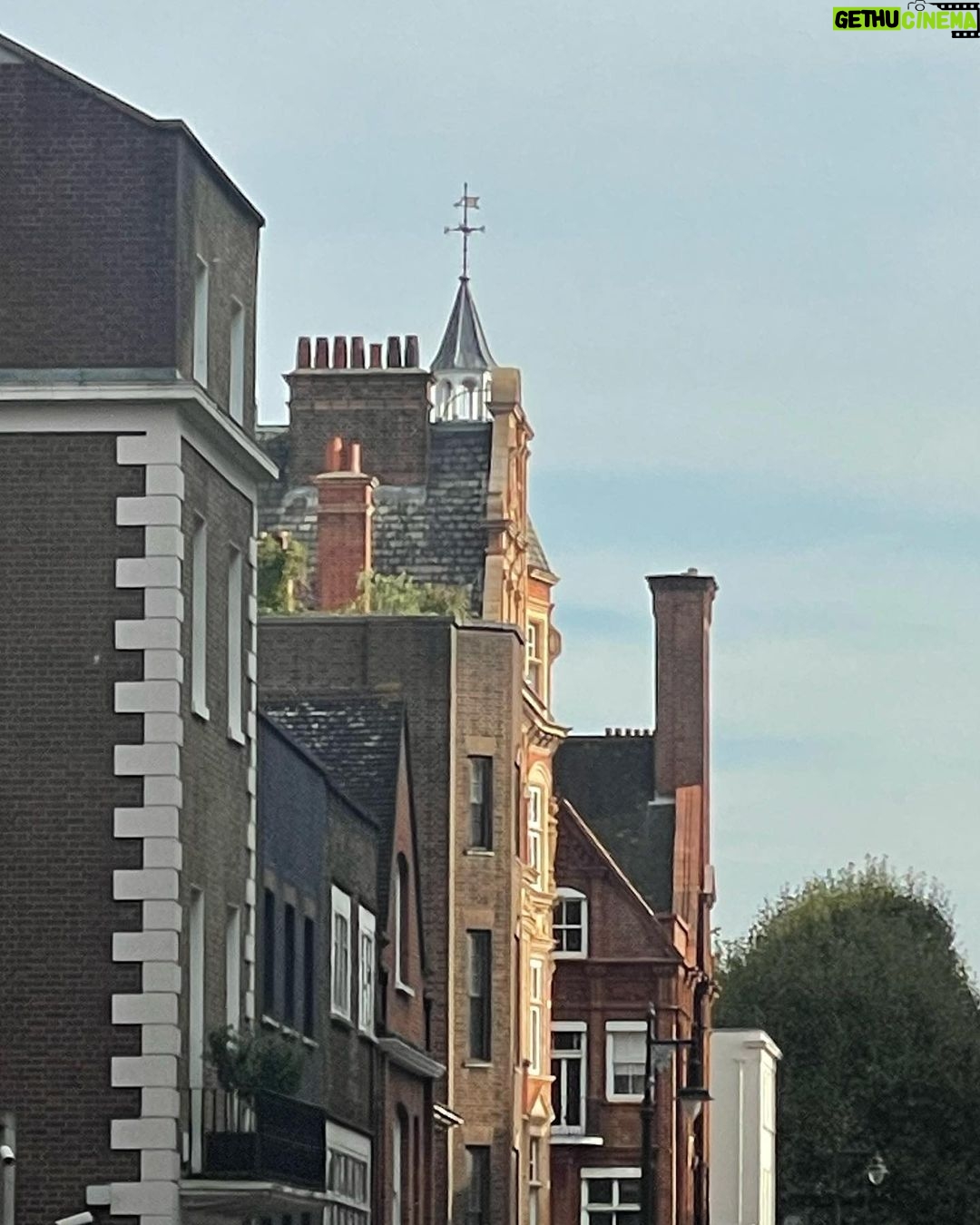 Danielle Campbell Instagram - London love