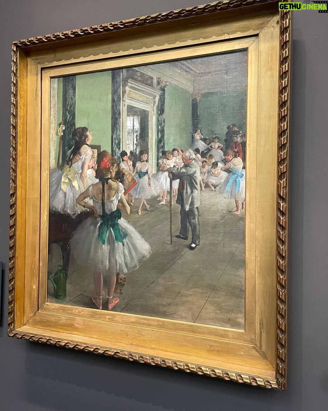 Danielle Campbell Instagram - Paris i can’t get enough of you