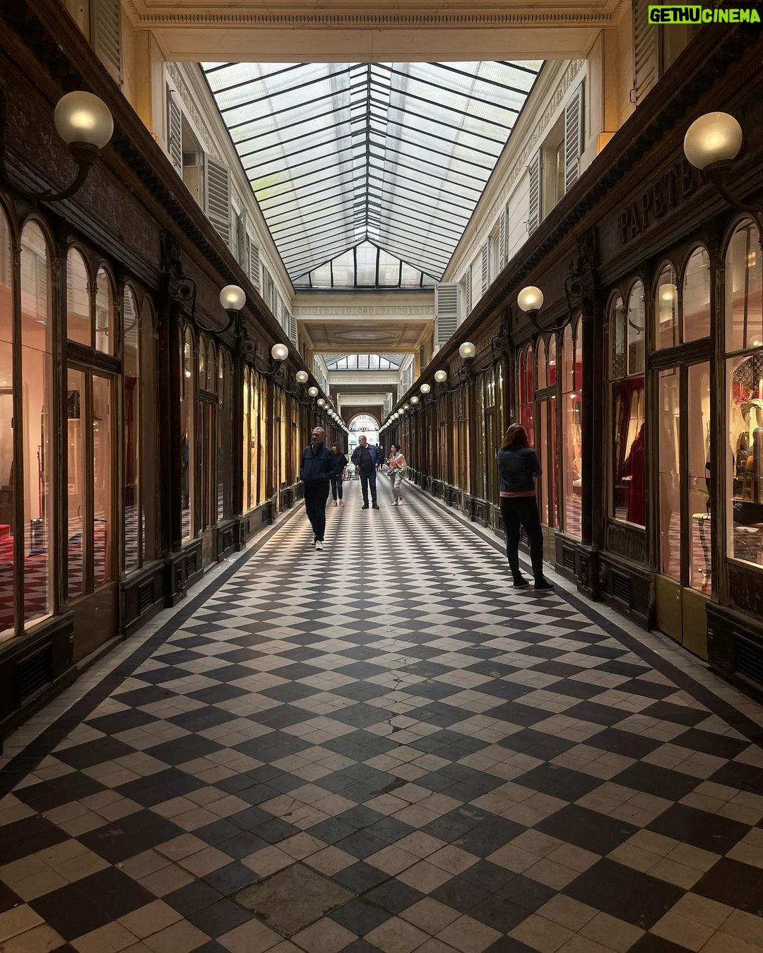 Danielle Campbell Instagram - Paris i can’t get enough of you