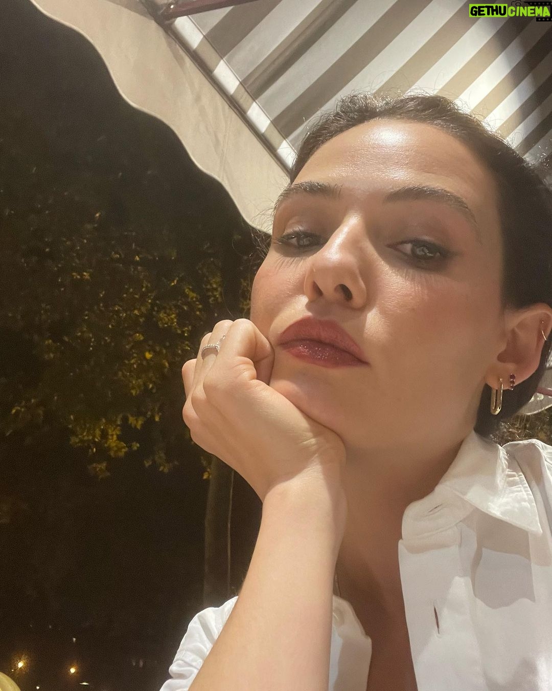 Danielle Campbell Instagram - Paris i can’t get enough of you