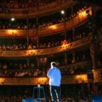 Danila Poperechny Instagram - Выяснили с ребятами в Париже, что если французские копы и сажают людей на бутылку, то это всегда бутылочка какого-нибудь хорошего красного вина 🍷 Одно из лучших выступлений за всю мою жизнь, спасибо! #ВеселаяЖизнь ф: @felix.tak Paris, France