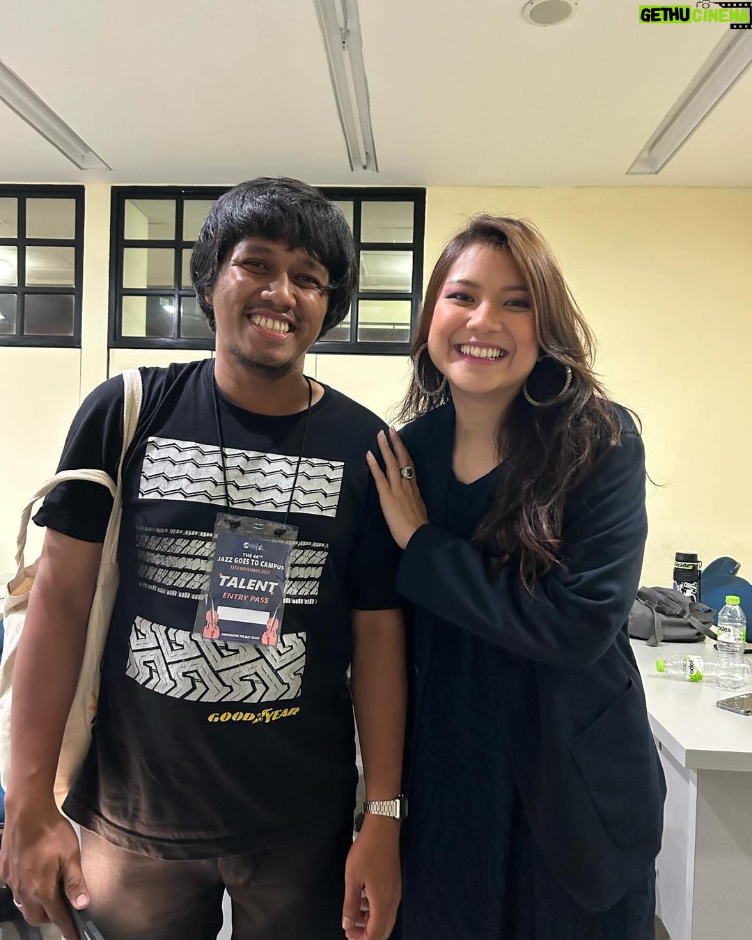 Danilla Riyadi Instagram - Serahkan Sarwamuhhhh