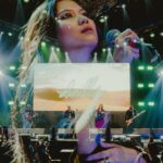 Danilla Riyadi Instagram - Kembali diajak manggung sama @seringai_official setelah sekian lama. Bawain lagu Ishtarkult dan Akselerasi Maksimum. Energinya luar biasahhh!! Photo by @rizky.nawan