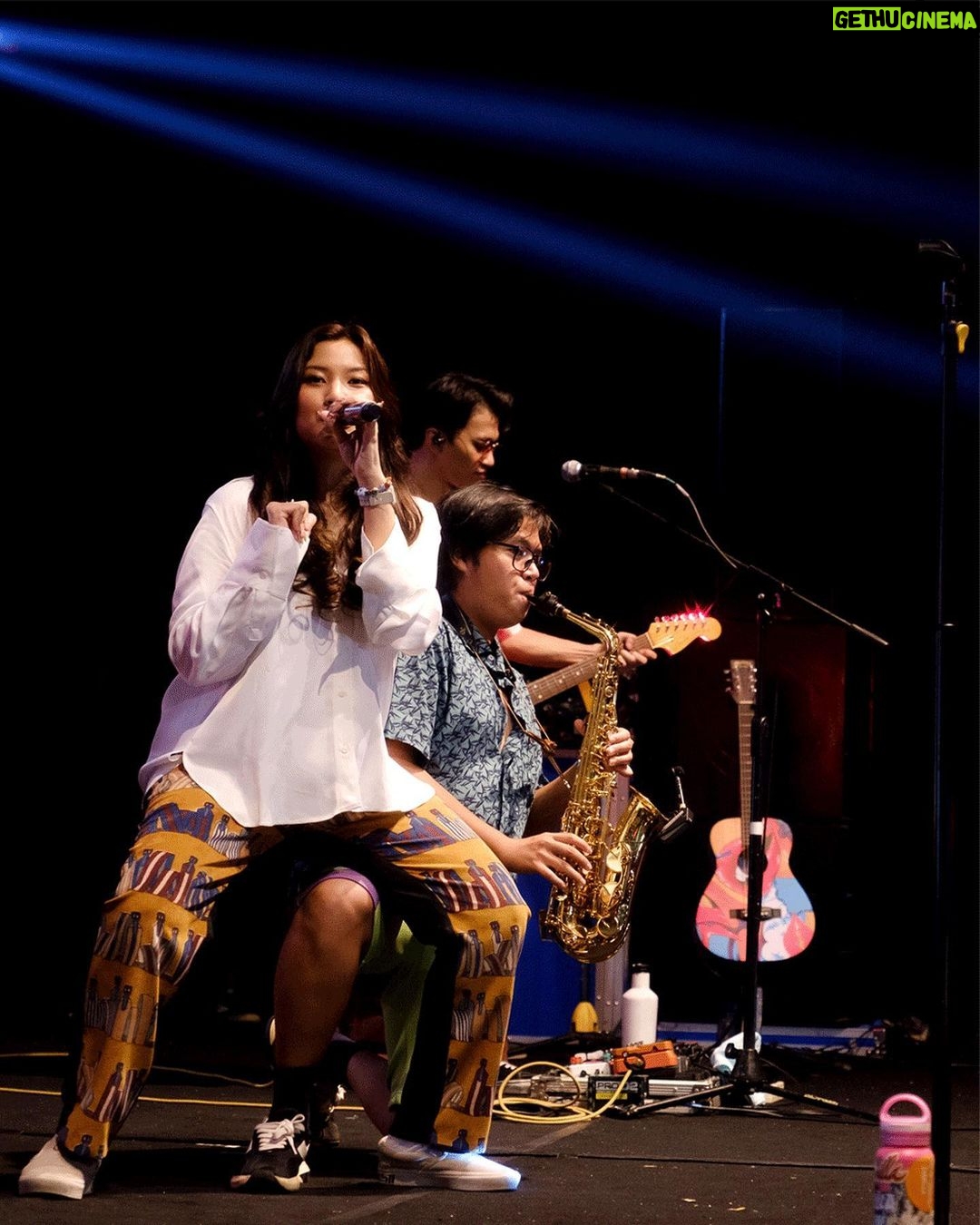 Danilla Riyadi Instagram - Terima kasih Palembaaaang! Juga untuk @penelisikpalembank atas sambutan hangatnya! Lain waktu aku balik lagi kita jumpaa yaaaa! 😘 Palembang