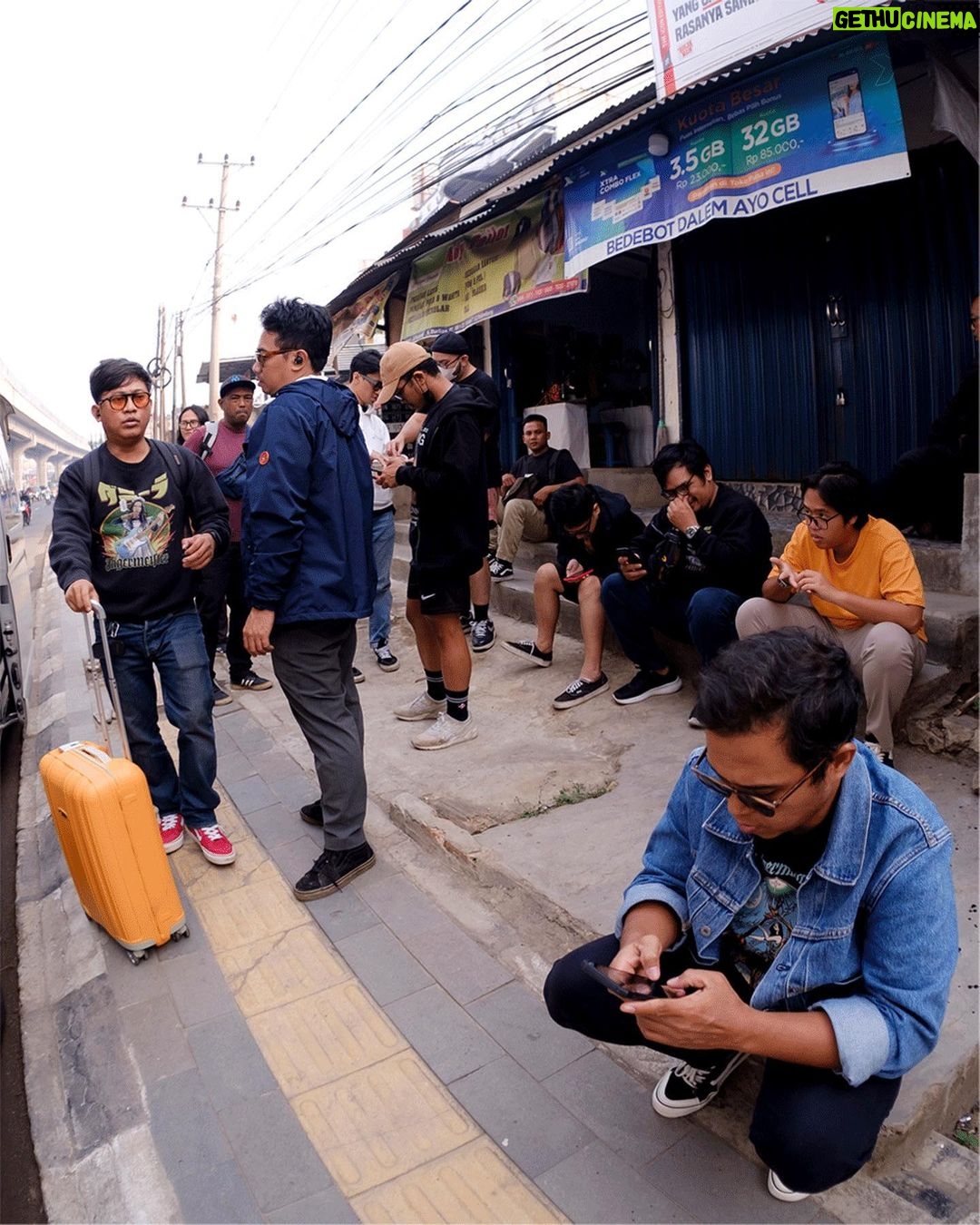 Danilla Riyadi Instagram - Terima kasih Palembaaaang! Juga untuk @penelisikpalembank atas sambutan hangatnya! Lain waktu aku balik lagi kita jumpaa yaaaa! 😘 Palembang