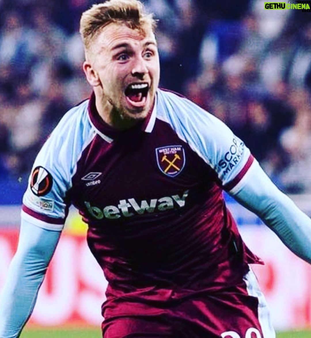 Danny Dyer - 42.4K Likes - @jarrodbowen is on fire….and he’s….cuddling me daughter or something. So proud. What a fucking night. Love to all the West Ham family. ⚒⚒⚒⚒