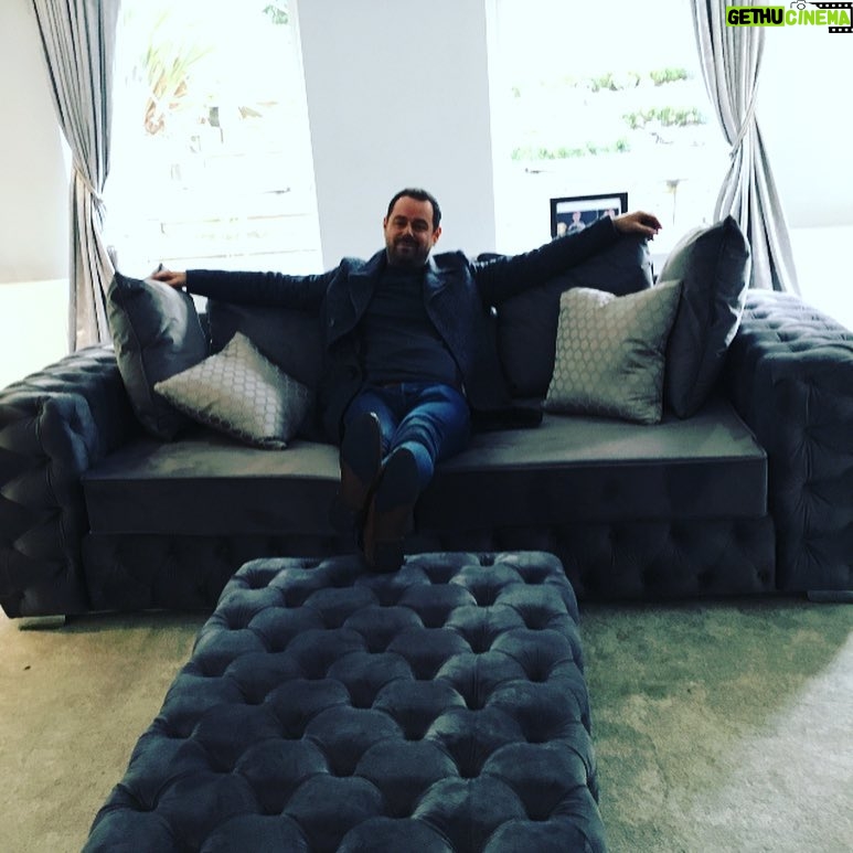 Danny Dyer - 37.9K Likes - Wanna thank @__honeyimhome__ for sending us some beautiful sofas to stick our trotters up....David Cameron style. Makes our gaff look the bollocks....❤️
