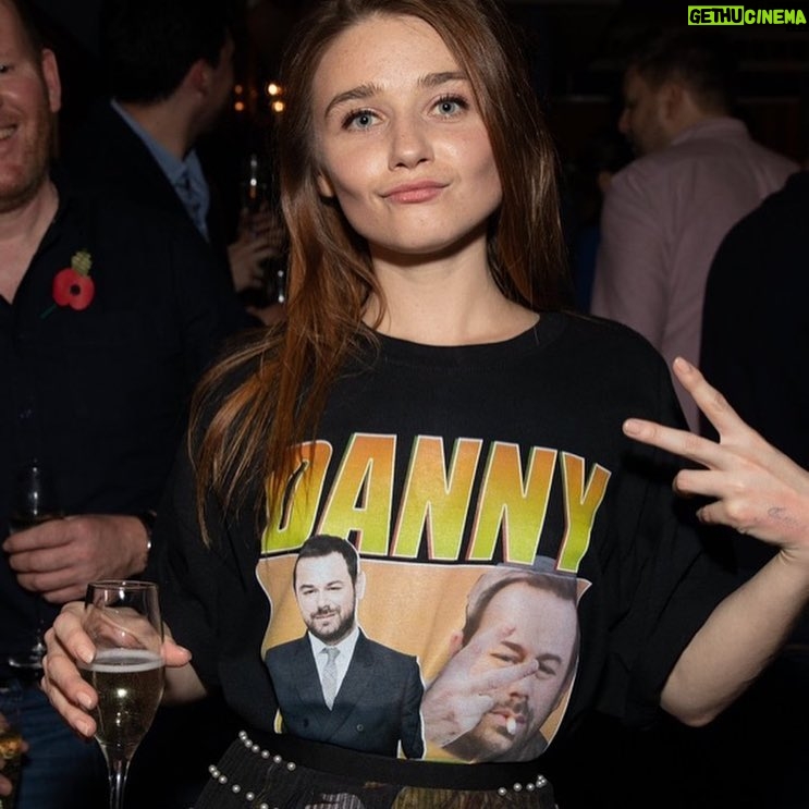 Danny Dyer Instagram - What a lovely night last night. Gorging on Pinter with the wife. Courtesy of @jamielloydco sorry I missed you @jessybarden well played. Strong look by the way. Fetching. Can’t wait to start on The Dumb Waiter and get right amongst it.