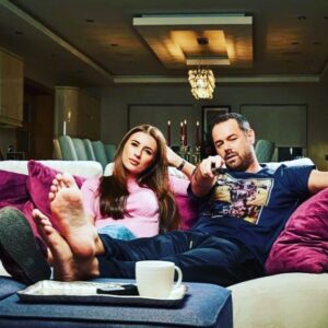 Danny Dyer Instagram - Me and my beautiful little soul mate @danidyerxx will be on goggle box this Friday night talking a bit of bollockyness in aid of stand up to cancer.  We all need to come together and raise some serious reddies to try and combat this nasty evil thing that takes far 2 many lives.  #standup2cancer  #fridaynight  #gogglebox