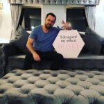 Danny Dyer Instagram - Wanna thank @__honeyimhome__ for sending us some beautiful sofas to stick our trotters up....David Cameron style. Makes our gaff look the bollocks....❤️