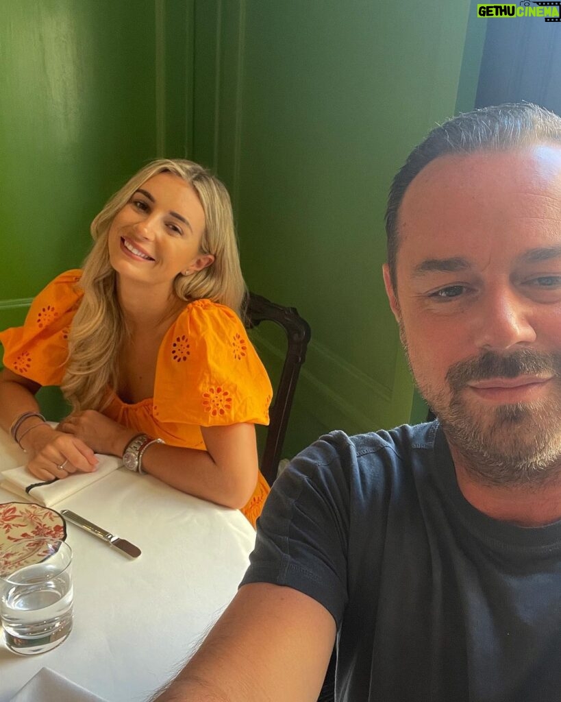 Danny Dyer Instagram - Happy Birthday to my sweet sweet little girl @danidyerxx can’t believe you’re 26 today….you really are a special rare unique human being….it’s been an honour to grow up with you…love you baby…❤️❤️❤️