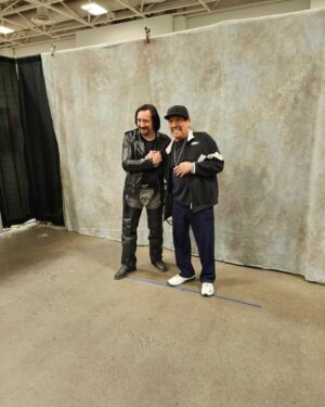 Danny Trejo Instagram - I have the best fans, just check out all these bad ass cosplays! Thank you @twincitiescon for a great weekend and everyone for coming out to see your Uncle Machete! 

#twincitiescon #dannytrejo #machete