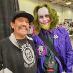 Danny Trejo Instagram – My two assistants ha ha they got my back! @twincitiescon
#twincitiescon #batman #superman #dannytrejo