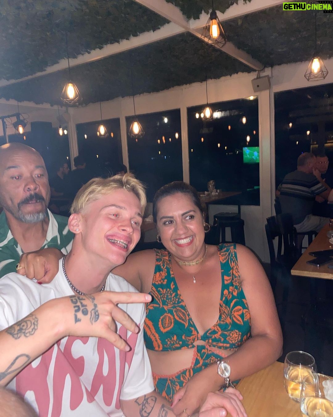 Danya Milokhin Instagram - Happy birthday! 🥰🤘