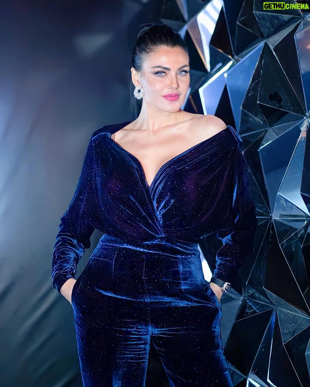 Dareen Haddad Instagram - Special thanks for the lovely team Hair @rizkhairstudio Makeup @maged_redaa Photographer @opa.officially @mamshaahlmisr من حفل افتتاح ممشى اهل مصر 🇪🇬 #ممشى_أهل_مصر_كورنيش_النيل #ممشى_اهل_مصر #دارين_حداد ممشى أهل مصر