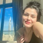 Dareen Haddad Instagram - Vitamin D from Uae ❤️🇦🇪🧿 #dxb #uae #homesweethome #celebritystyle #morningvibes #vitaminad #withoutmakeup #justwokeup #دارين_حداد Downtown Dubai