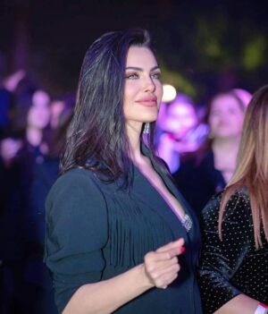 Dareen Haddad Instagram - ❤️‍🔥 @best_media_production 
@cairofilms 
#دارين_حداد #ciff44 #best_media_production 
#styledbyme