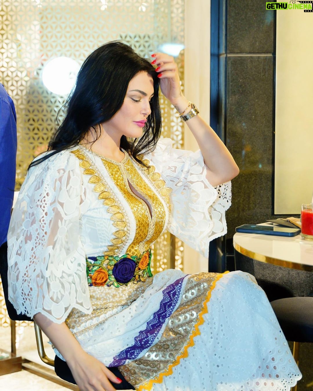 Dareen Haddad Instagram - ๐น๐ณ @samya_harem #tunisianstyle #cairo #tunisian_traditional_outfit #ุงููุจุงุณ_ุงูุชูููุฏู_ุงูุชููุณู Thank you my friend @maged_helal ๐ธ @downtownkatameya @lecollezionieg Downtown Katameya