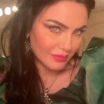 Dareen Haddad Instagram - The eighties 📽🎞📺🎄🎄🎄🎄🎄 Makeup & Style 80’s نيللي من مسلسل ستات بيت المعادي على @shahid.vod #ستات_بيت_المعادي #theeighties #دارين_حداد #celebritystyle