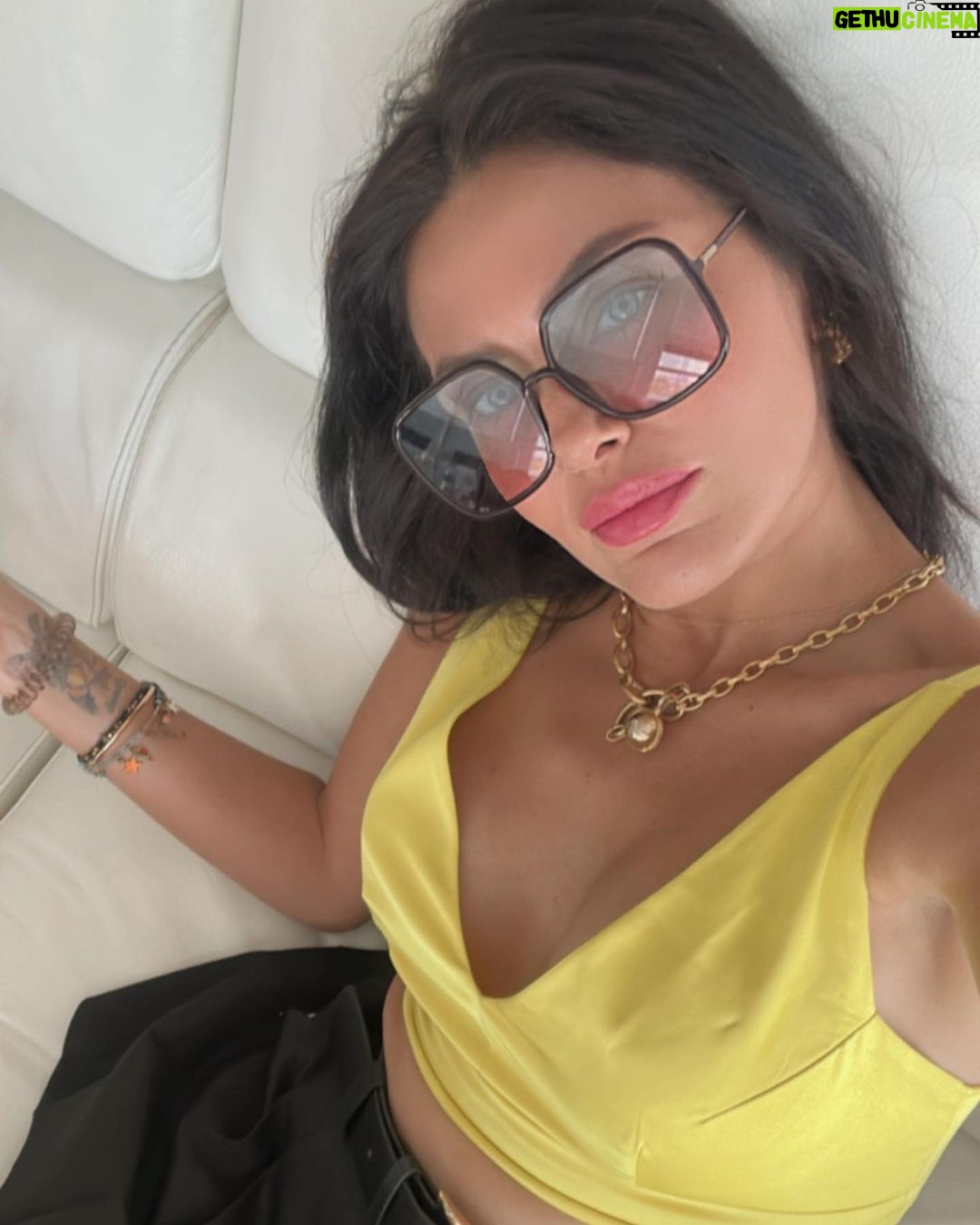 Dareen Haddad Instagram - 💛 #picoftheday